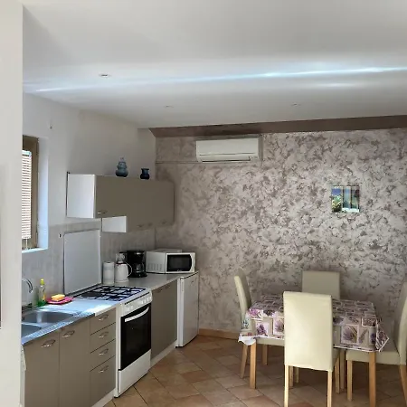 Kuca Eda Ferienhaus